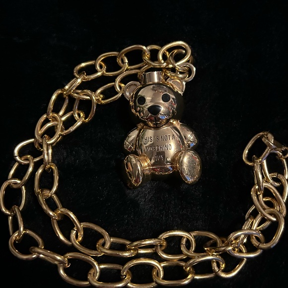 Moschino Not a Toy Teddy bear Heavy duty Gold Chunky necklace WITHOUT lipgloss - Picture 8 of 9